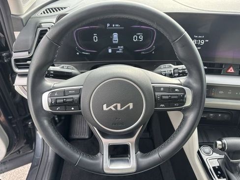 Used 2023 Kia Sportage EX FWD image 17