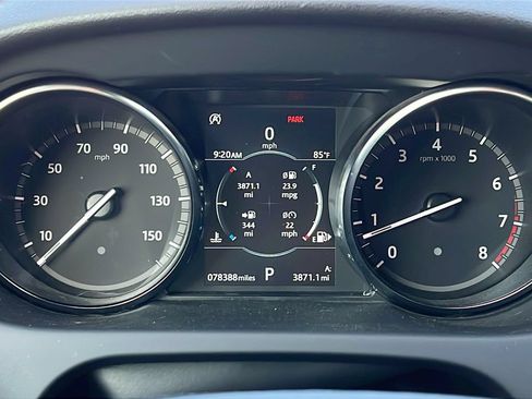 Used 2019 Land Rover Discovery Sport SE AWD/4WD image 21