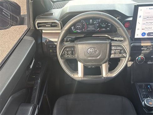 Used 2024 Toyota Tacoma TRD Sport image 15