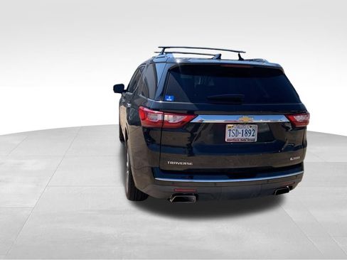 Used 2018 Chevrolet Traverse Premier w/ Driver Confidence II Package FWD image 20