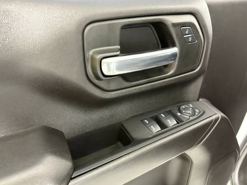 Used 2024 Chevrolet Silverado 1500 Custom Trail Boss w/ LPO, Dark Essentials Package image 19