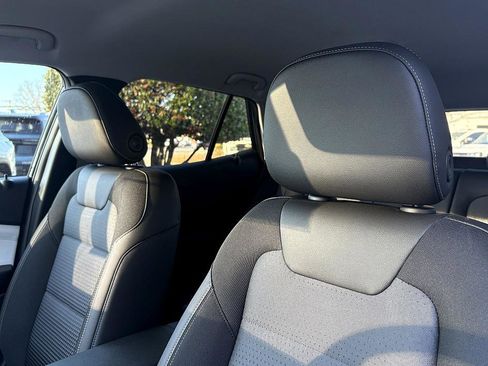 New 2026 Chevrolet Trax LT image 15