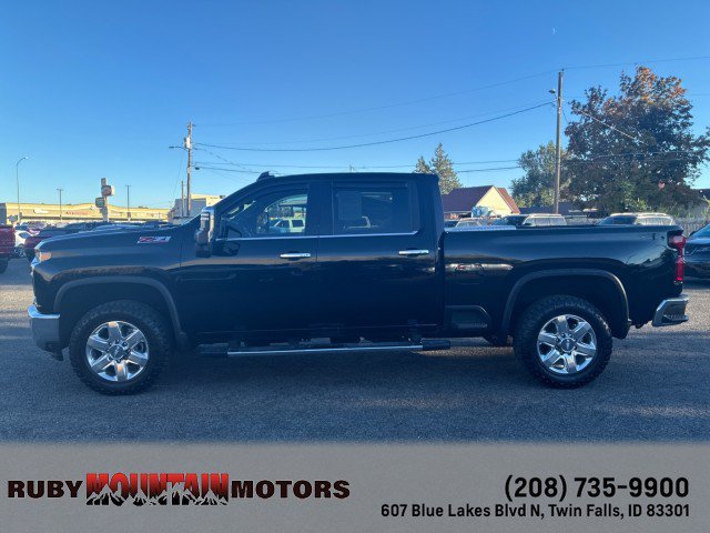 Used 2020 Chevrolet Silverado 3500 LTZ w/ LTZ Premium Package AWD/4WD image 4