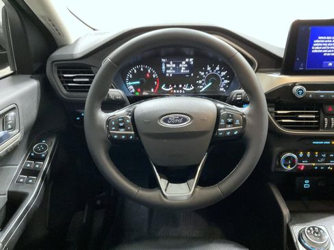 Used 2022 Ford Escape SEL image 11