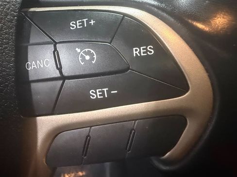 Used 2014 Jeep Grand Cherokee Limited AWD/4WD image 13