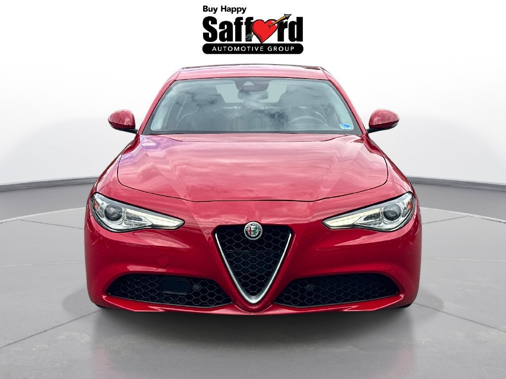 Used 2018 Alfa Romeo Giulia Ti w/ Quick Order Package 22Z Lusso RWD image 7
