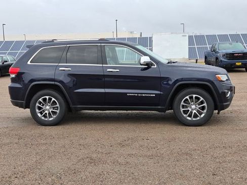 Used 2014 Jeep Grand Cherokee Limited w/ Luxury Group II image 2