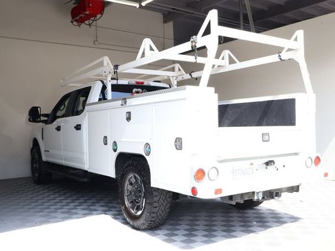 Used 2022 Ford F250 XL w/ Power Equipment Group AWD/4WD image 9