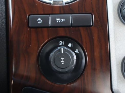 Used 2013 Ford F350 Lariat w/ Lariat Interior Pkg AWD/4WD image 32