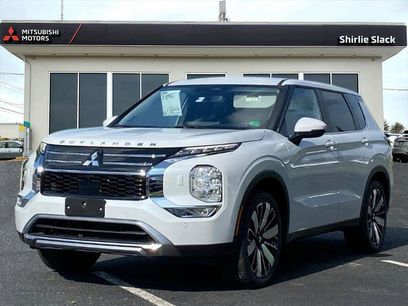 New 2025 Mitsubishi Outlander SE