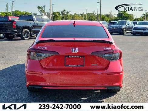 Used 2025 Honda Civic Sport image 5