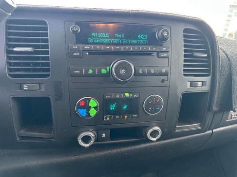 Used 2009 Chevrolet Silverado 1500 LT w/ Texas Edition image 17