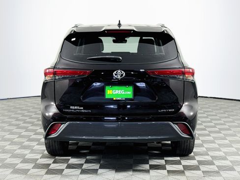 Used 2022 Toyota Highlander Limited FWD image 7