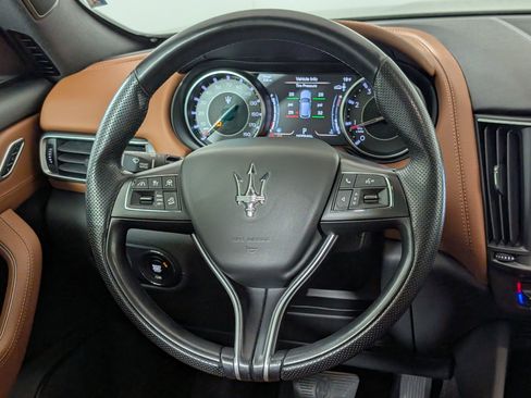 Used 2022 Maserati Levante GT image 21