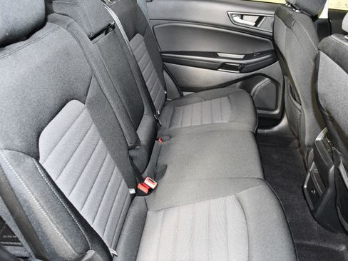 Used 2023 Ford Edge SE image 44