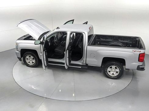 Used 2017 Chevrolet Silverado 1500 LT w/ All Star Edition AWD/4WD image 28