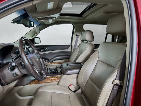 Used 2019 Chevrolet Tahoe Premier AWD/4WD image 8