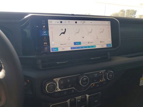 New 2026 Jeep Gladiator Mojave w/ Safety Group AWD/4WD image 15