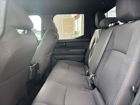Certified 2024 Toyota Tacoma SR5 AWD/4WD image 12