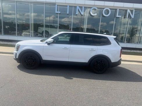 Used 2021 Kia Telluride SX w/ SX Prestige Package AWD/4WD image 9