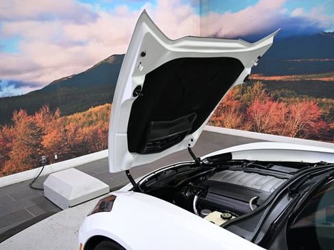 Used 2016 Chevrolet Corvette Stingray Coupe w/ 3LT Preferred Equipment Group image 20