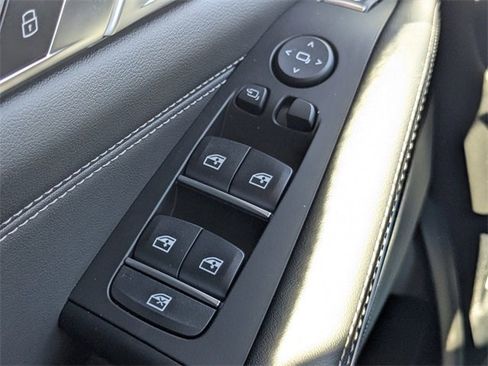 New 2026 BMW X5 M60i w/ Climate Comfort Package image 28