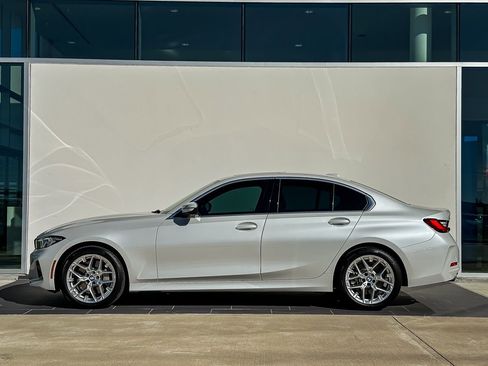 New 2025 BMW 330i xDrive Sedan w/ Convenience Package image 8
