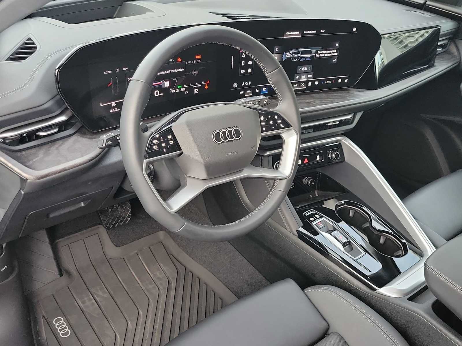 Certified 2025 Audi Q5 Premium Plus AWD/4WD image 2