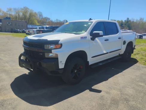 Used 2022 Chevrolet Silverado 1500 Custom Trail Boss AWD/4WD image 4