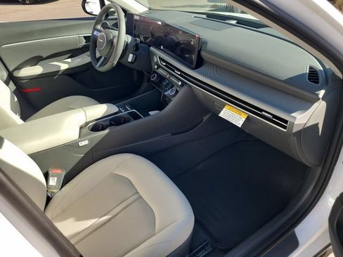 New 2026 Hyundai Sonata SEL FWD image 22