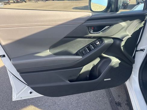 Used 2025 Subaru Crosstrek 2.5i Limited w/ Crosstrek Mirror Package image 19