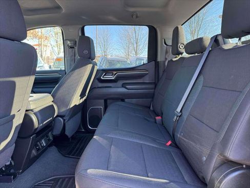 Used 2026 Chevrolet Silverado 1500 LT image 11