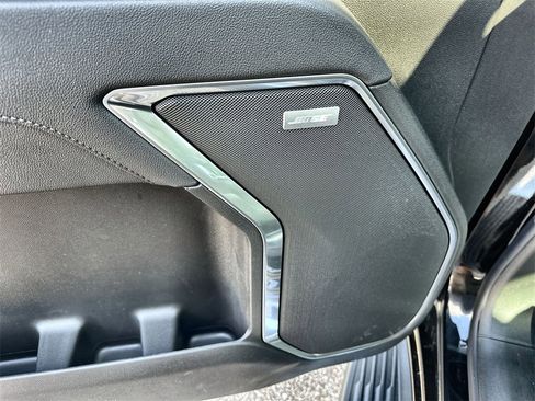 New 2026 GMC Sierra 1500 SLT image 23