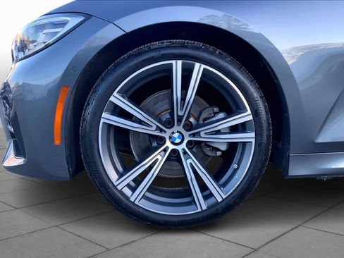 Used 2019 BMW 330i xDrive Sedan w/ M Sport Package image 11