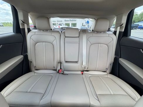 Used 2023 Lincoln Nautilus Reserve w/ Equipment Group 201A image 16