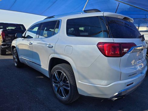 Used 2018 GMC Acadia Denali w/ Technology Package FWD image 3