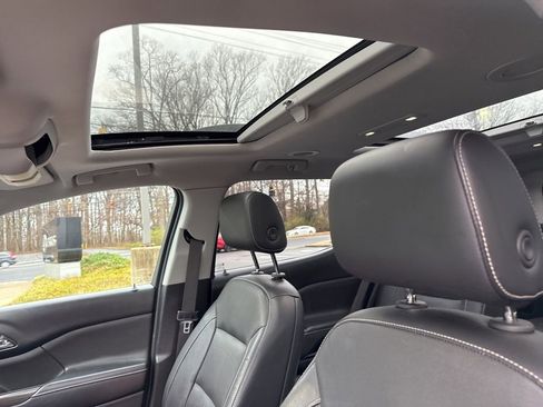 Used 2018 GMC Acadia SLT w/ LPO, Floor Liner Package image 12