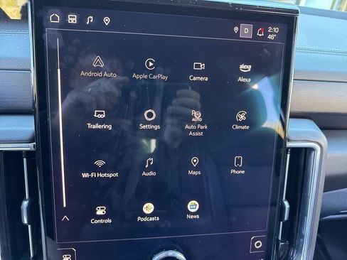 Used 2025 GMC Yukon Denali image 34