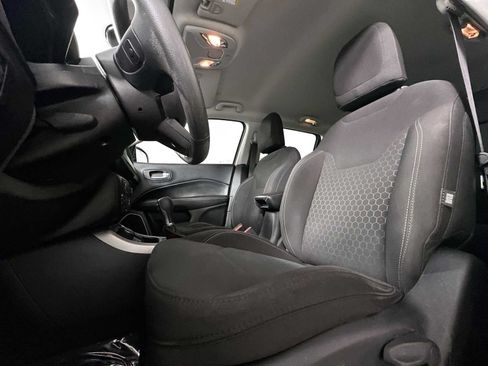Used 2021 Jeep Compass Sport AWD/4WD image 18