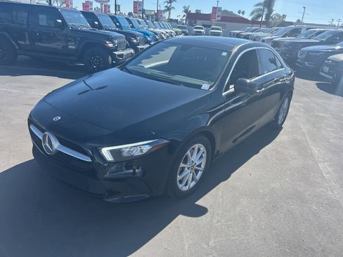 Used 2020 Mercedes-Benz A 220 image 2