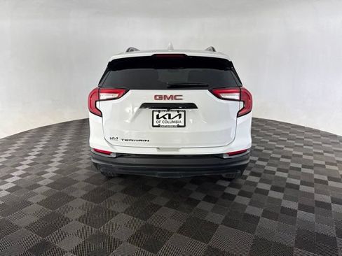 Used 2022 GMC Terrain SLE w/ Elevation Edition FWD image 8