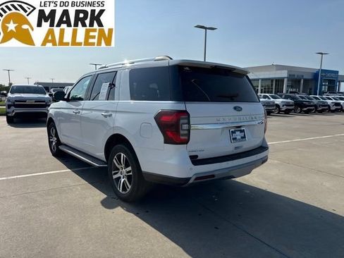 Used 2023 Ford Expedition Limited AWD/4WD image 4