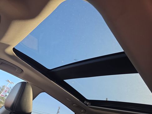 Used 2018 Nissan Murano Platinum image 22