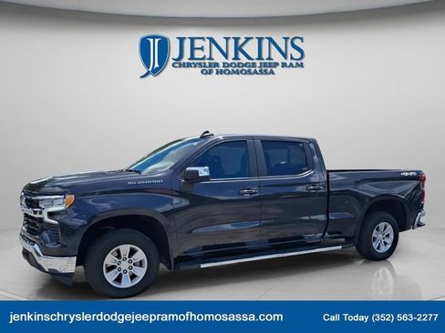 Used 2024 Chevrolet Silverado 1500 LT w/ Protection Package AWD/4WD image 4