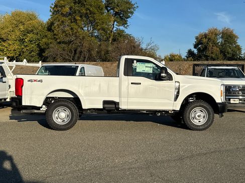 New 2026 Ford F350 XL w/ XL Off-Road Package image 2