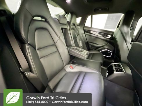 Used 2021 Porsche Panamera 4S w/ Premium Package image 17