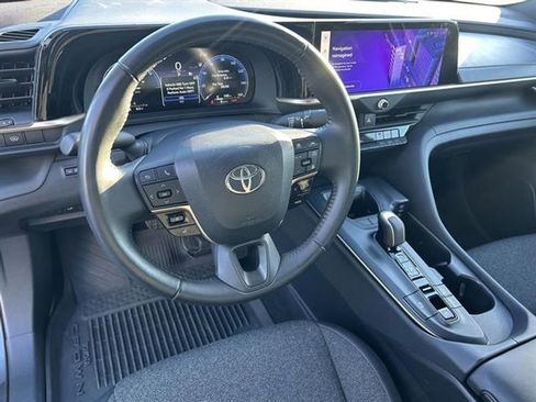 Used 2023 Toyota Crown XLE image 11