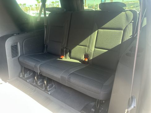 Used 2022 Chevrolet Suburban LS w/ Max Trailering Package AWD/4WD image 7