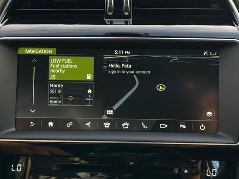 Used 2018 Jaguar F-PACE Portfolio image 25