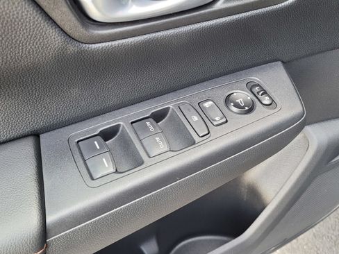 Used 2025 Honda CR-V Sport image 19